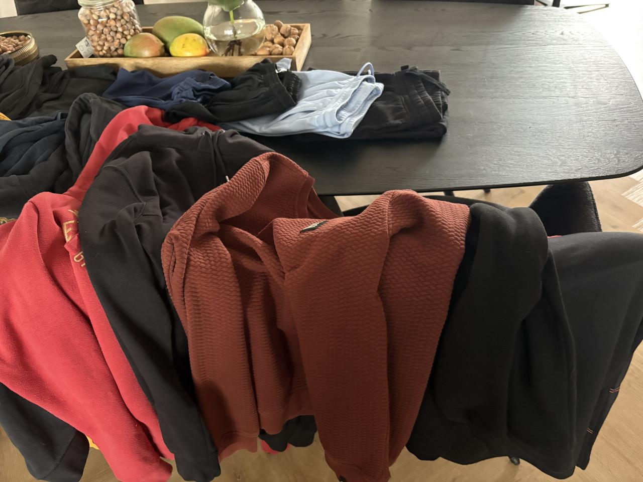 Groot pakket jongens kleding maat S