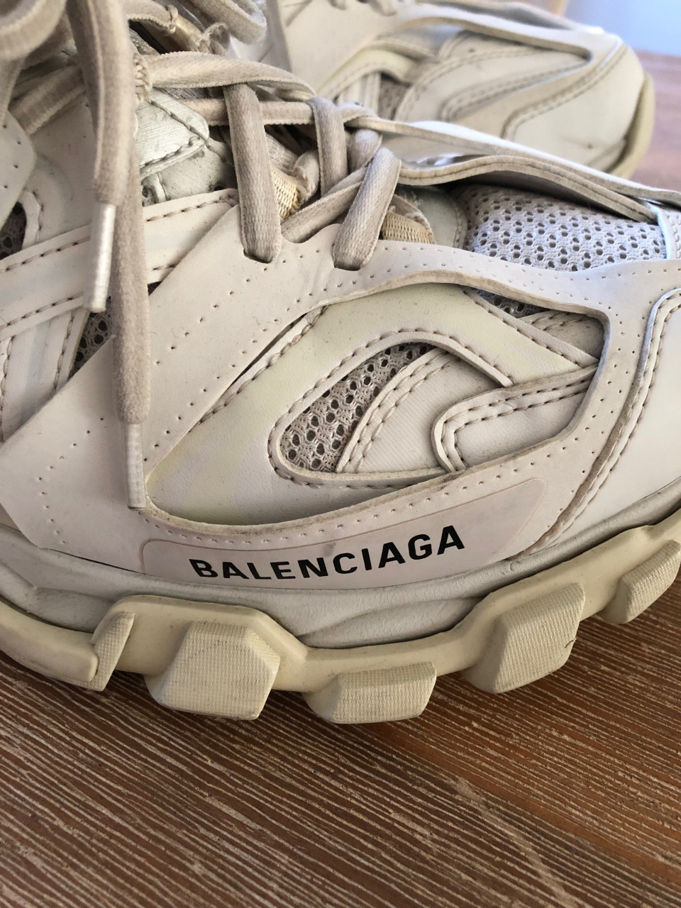 Sportschoenen.