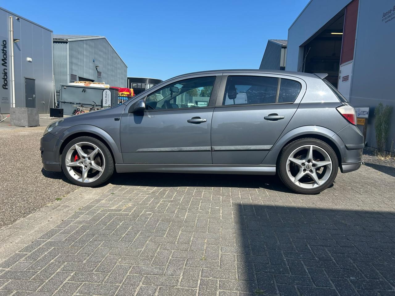 Opel Astra 2.0 T Sport | 245 PK | Nieuw Motorblok | Bi-xenon | CarPlay