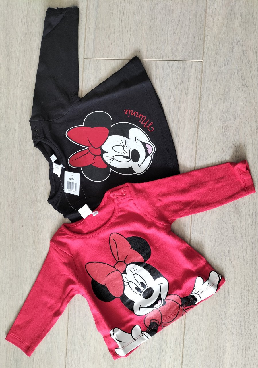 Twee Disney Minnie Mouse shirts zwart en rood maat 62/68