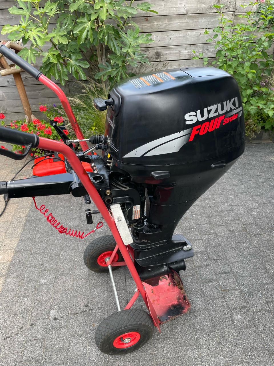 Suzuki 15 pk Mercury 6 pk