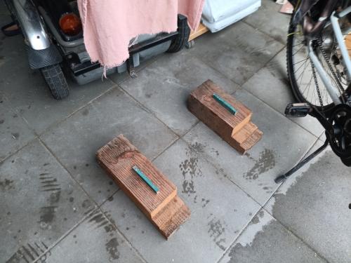 2 dames fietsen omgebouwd tot elektrische fiets.