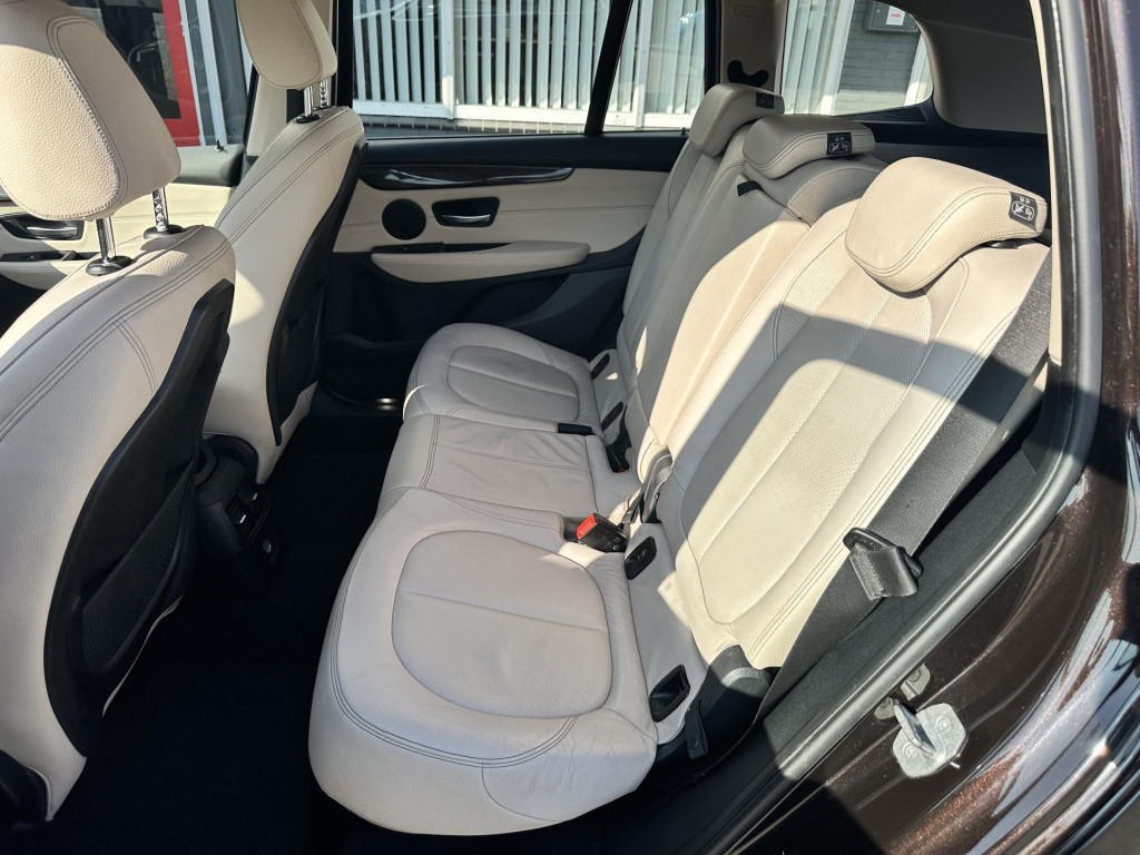 BMW 2-serie gran tourer 220i centennial high executive