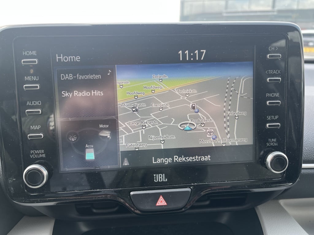 Toyota Yaris | net binnen | 1.5 hybrid executive | leer | head-up display |