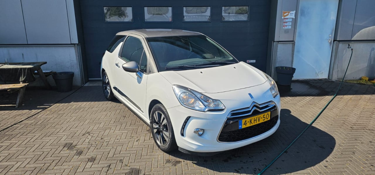 TE KOOP CITROEN DS3 1.2 VTI SO CHIC EURO 5