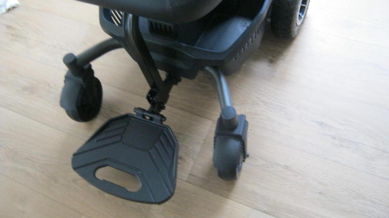 TE KOOPE-SMART COMPACTE ELEKTRICE BINNEN ROLSTOEL 500 EURO