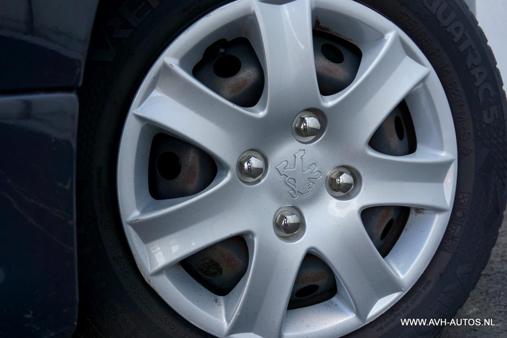 Peugeot 206 + 1.4 xs