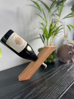 Handgemaakte balancerende wijnstandaards (nu incl. gratis cadeauverpakking)
