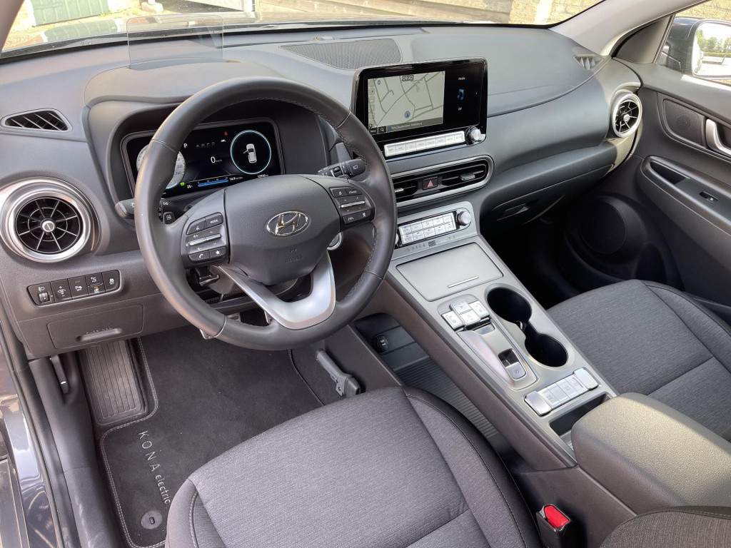 Hyundai Kona ev fashion 39 kwh