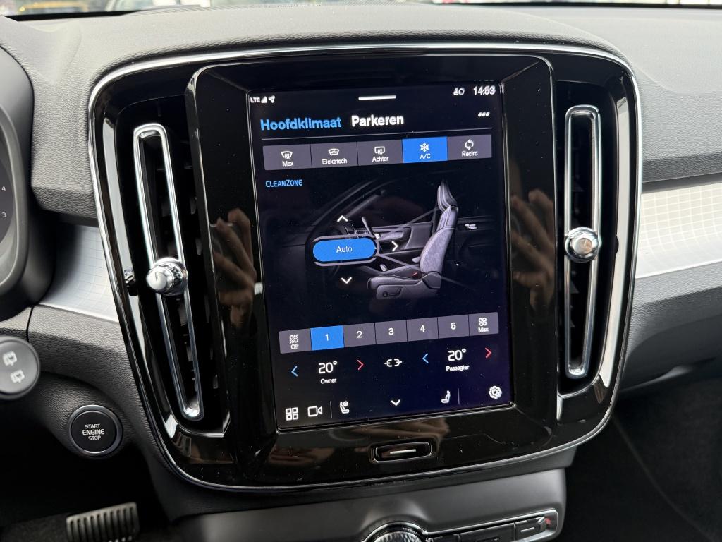 Volvo XC40 b4 197pk plus dark |adap.cruise| trekhaak | camera| elektrische