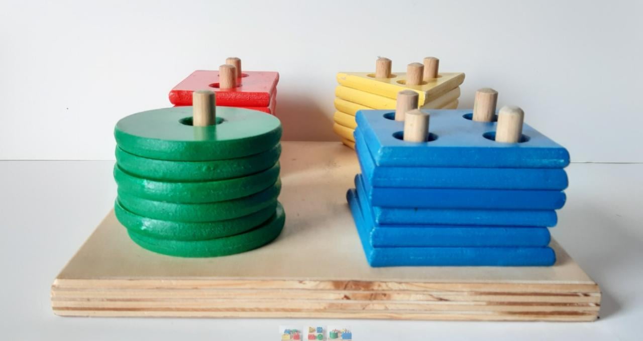 Houten speelgoed, puzzel, sorteerbord