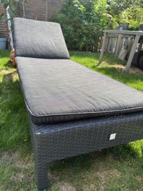 P&R ligbed met kussen