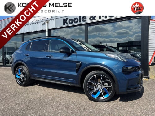 Lynk & Co 01 1.5 261pk plug in hybrid , panodak , 360 gr camera