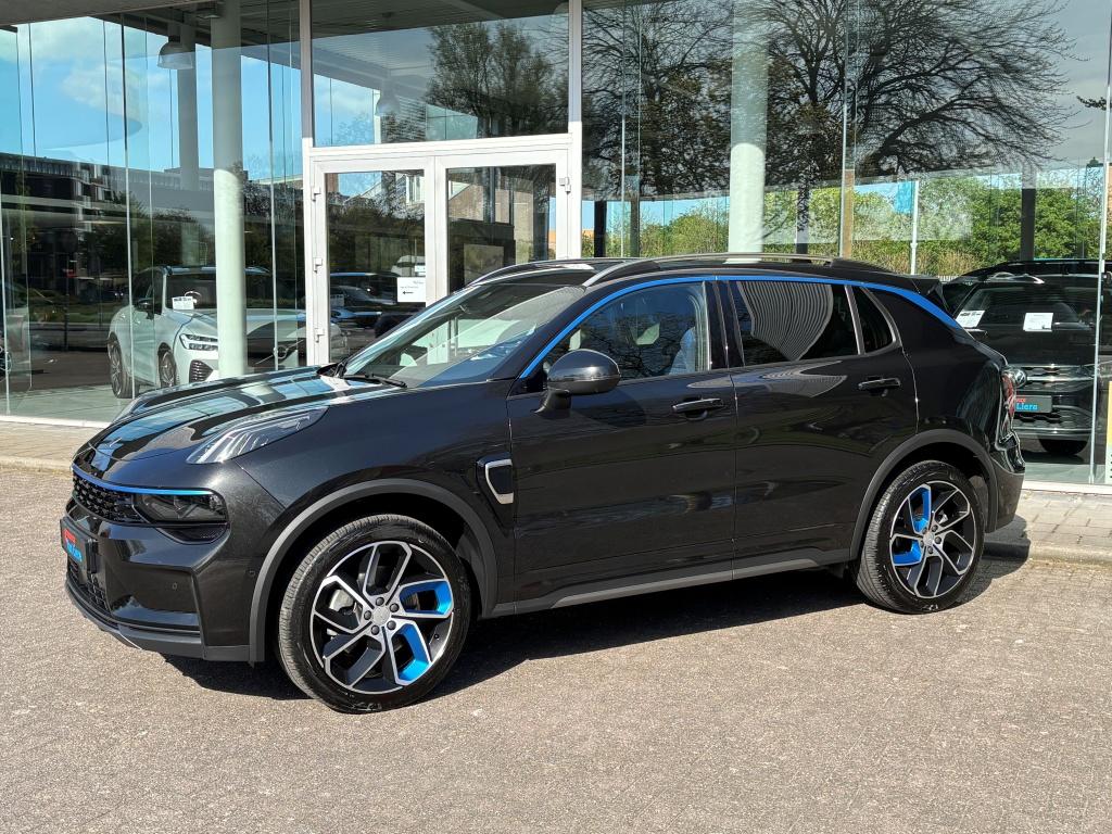 Lynk & Co 01 1.5td 261pk phev 7dcth panodak| nl-auto| navi|carplay|360 came