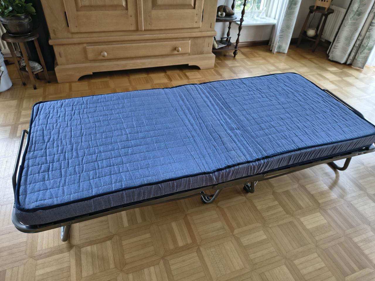 Opvouwbaar bed