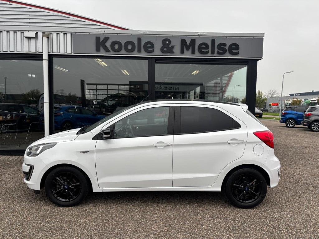 Ford KA ka+ 1.2 85pk black & white, stoelverwarming, voorruitverwarming, se