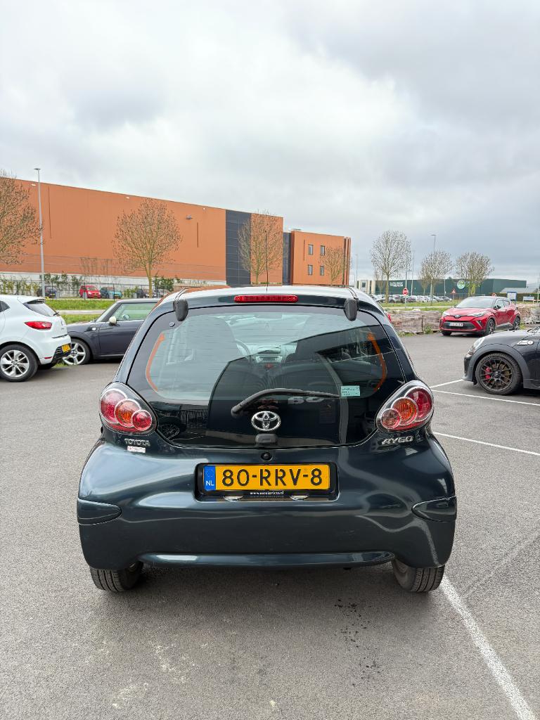Toyota Aygo 1.0-12v aspiration green navigator
