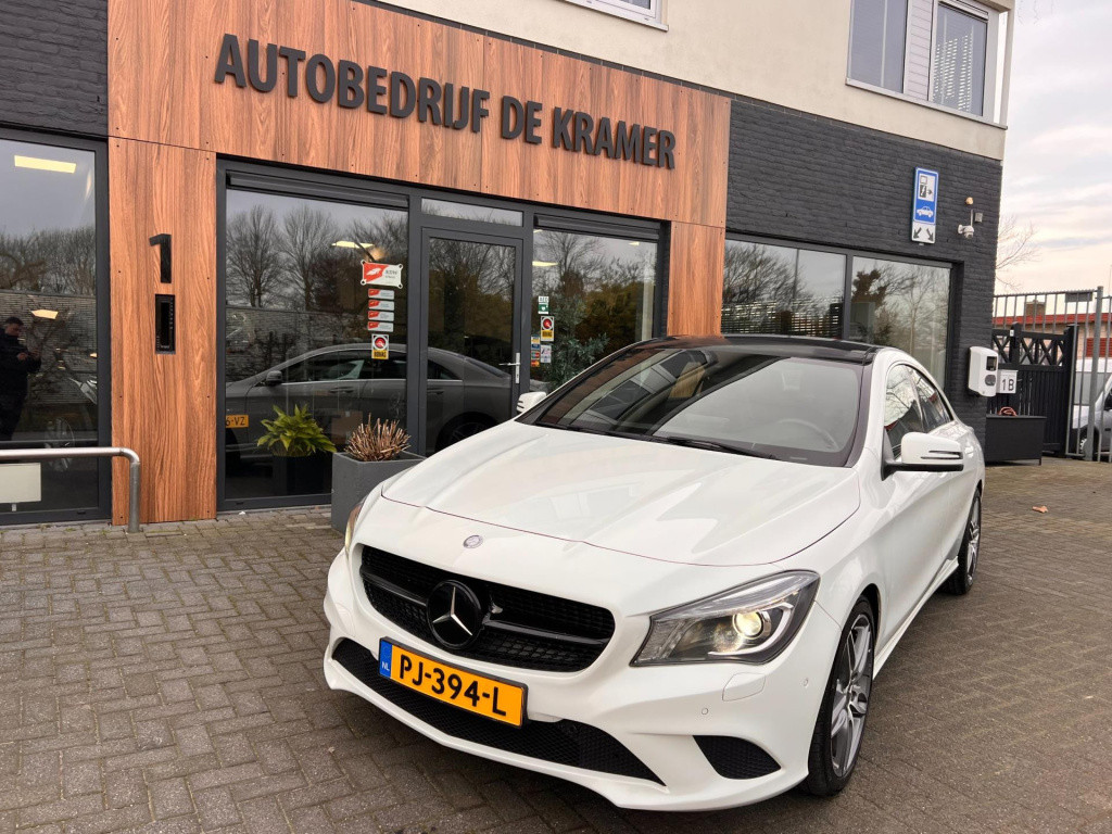 Mercedes-Benz Cla 180 business solution amg