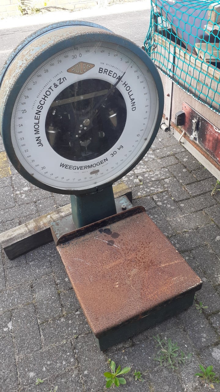 Vijzel of Krik antiek zware .. . Kelderwinch & Weegschaal