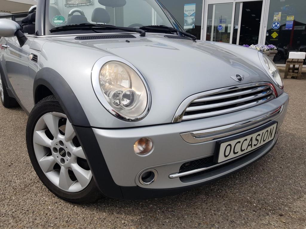 Mini Cooper Cabrio mini 1.6 chili leer.