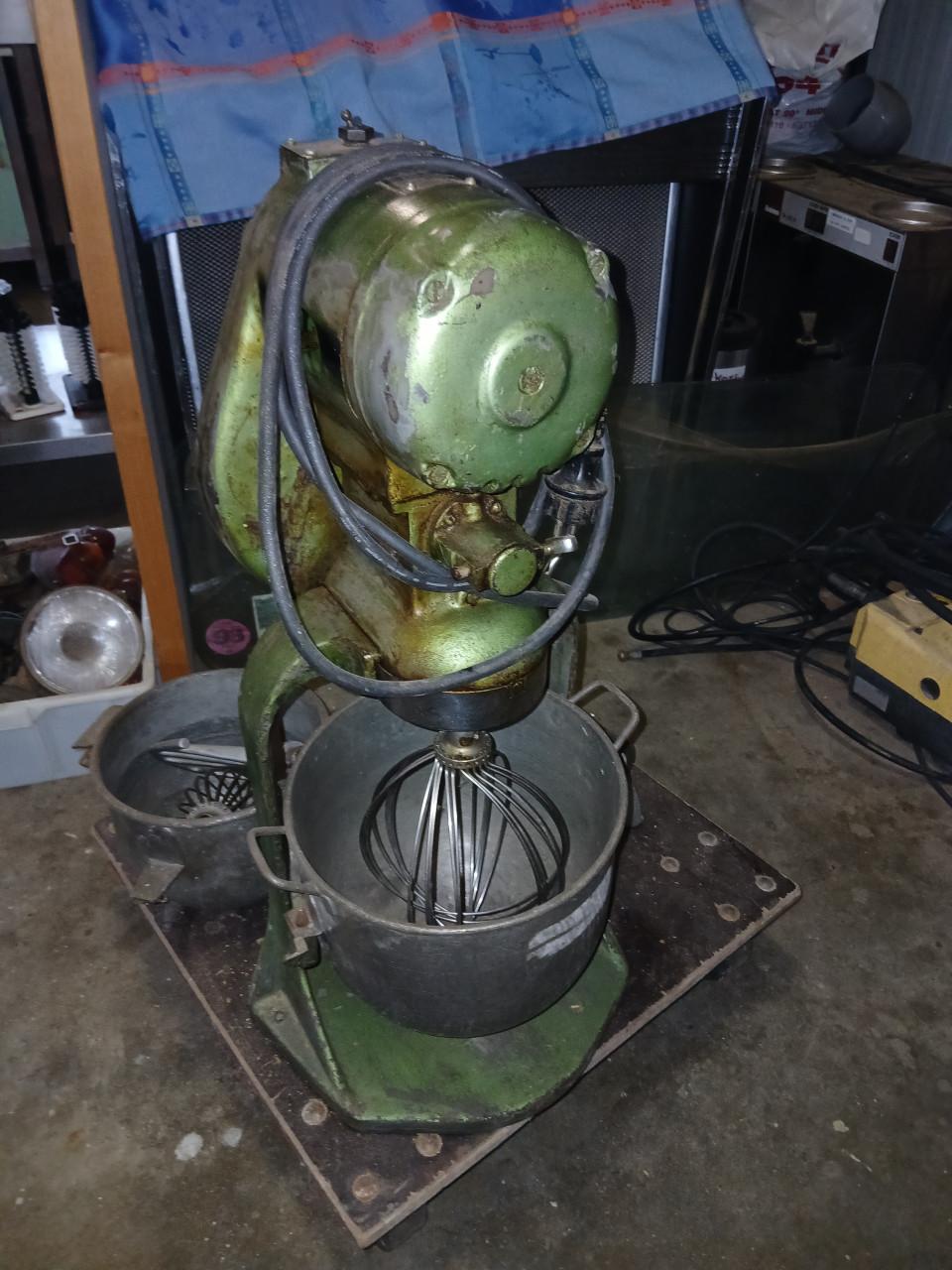 HOBART PLANEET MENGER VINTAGE 5 EN 10 LTR