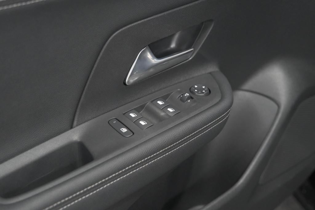 Opel Mokka turbo 130 at8 ultimate | camera | dodehoekdetectie | massage | a