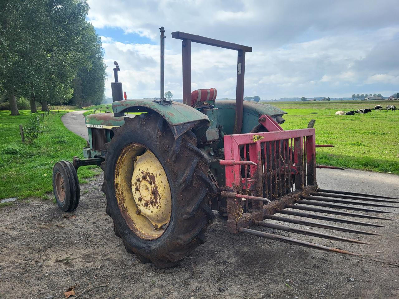 John Deere 1120