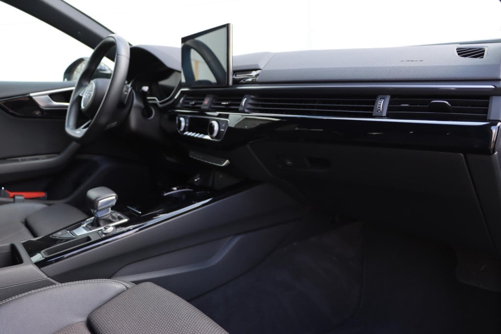 Audi A5 sportback 35 tfsi s edition competition 150pk s-tronic