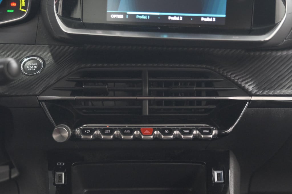 Peugeot E-2008 ev active pack 50 kwh | camera | navigatie | parkeersensoren