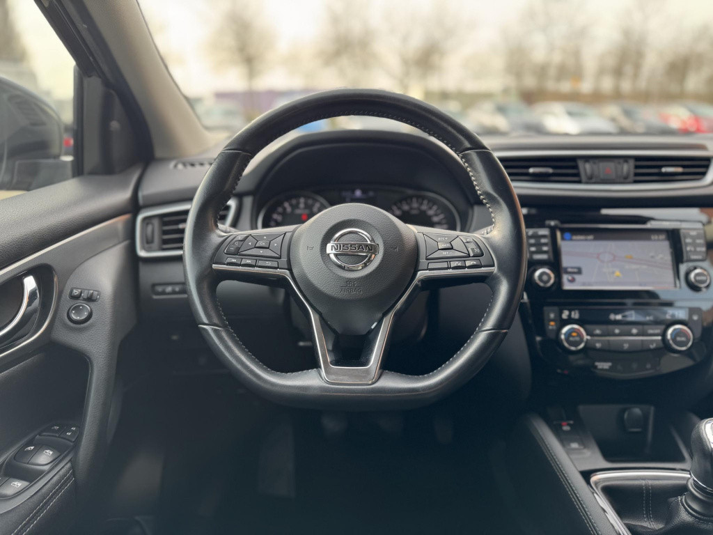 Nissan Qashqai 1.2 n-connecta design pack