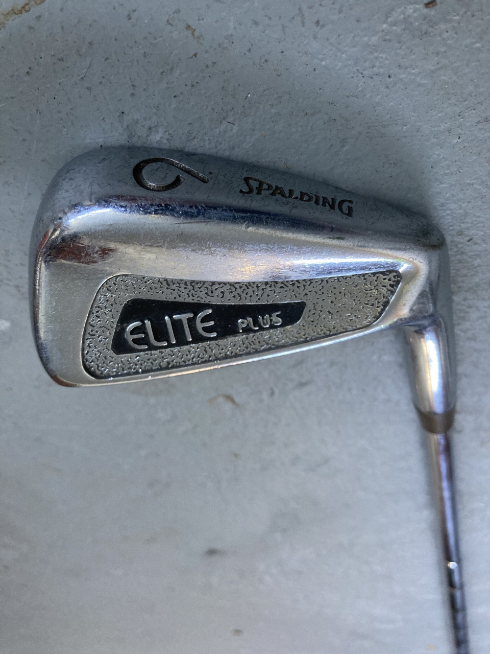 Golfset, golftas Titleist, clubs, golfballen en tees