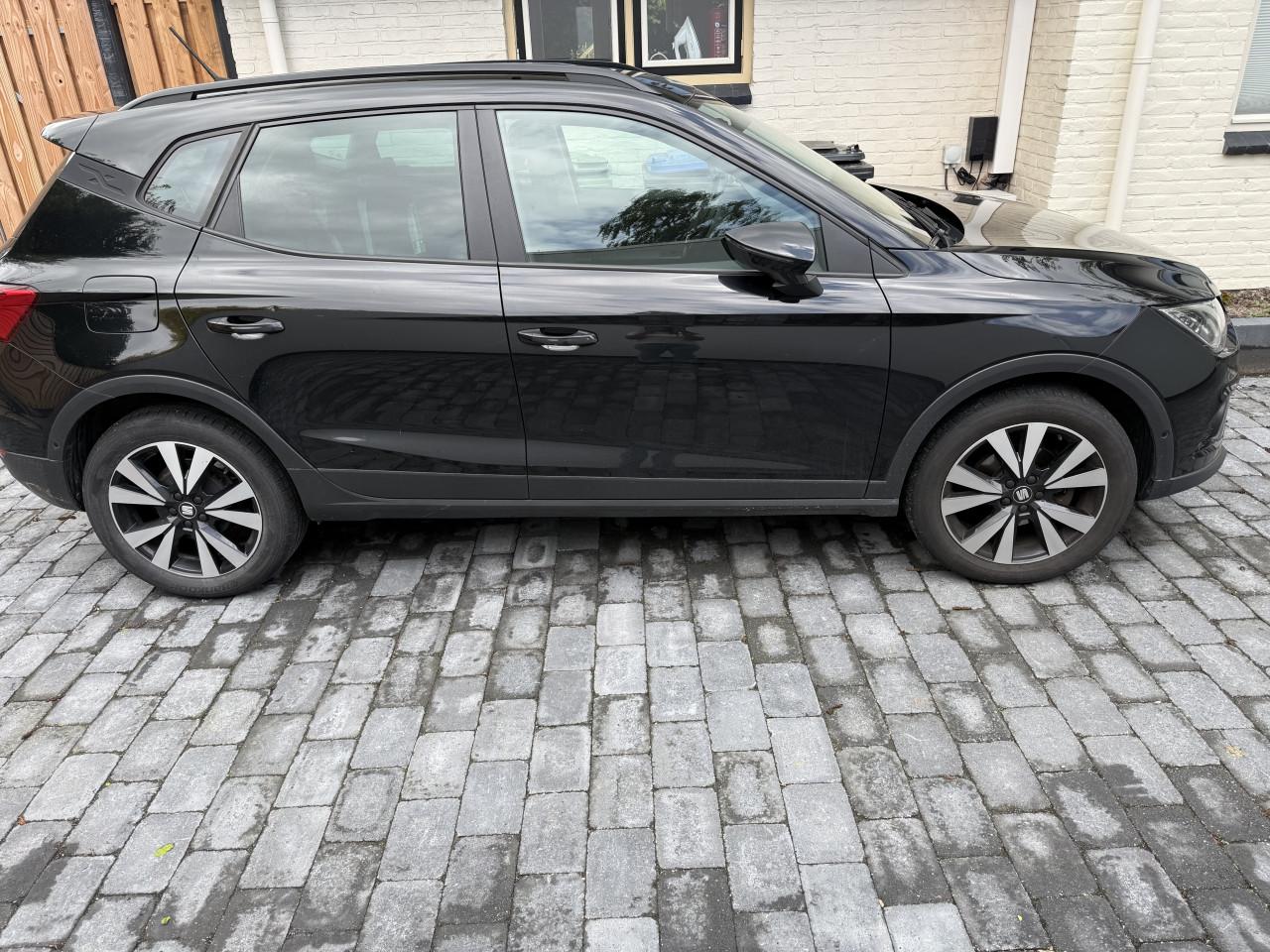 Te Koop: SEAT Arona 1.0 TGI – Zwarte uitvoering – CNG & Benzine
