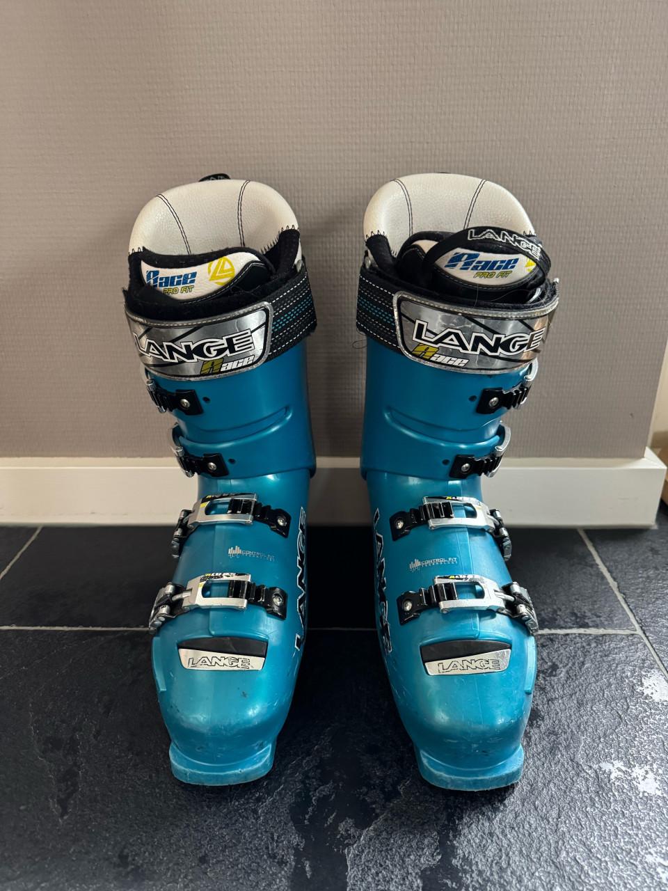 Lange skischoenen maat 45
