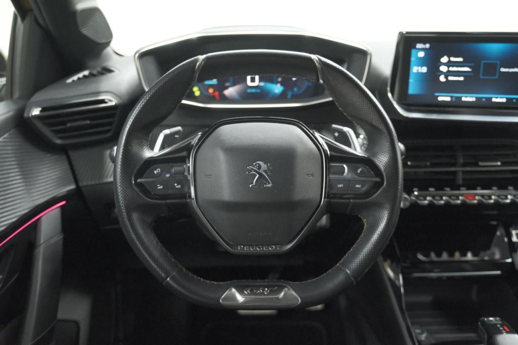 Peugeot 208 puretech 100 eat8 gt-line | camera | keyless entry | navigatie 