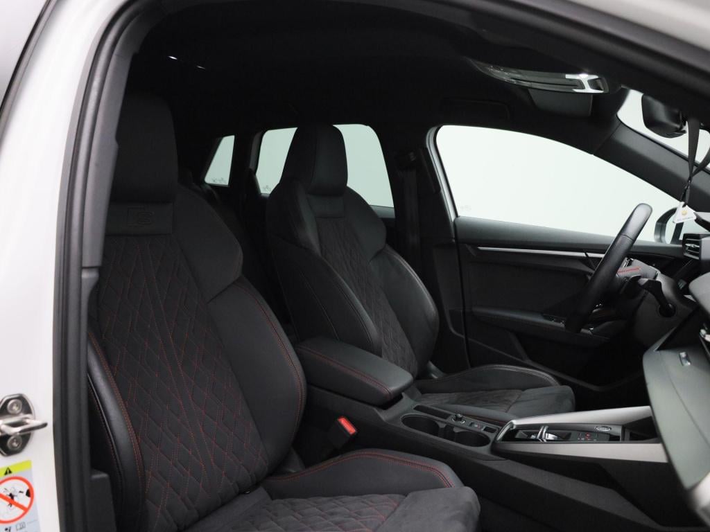 Audi A3 sportback 35 tfsi s edition | automaat | stoelverwarming | s-line s