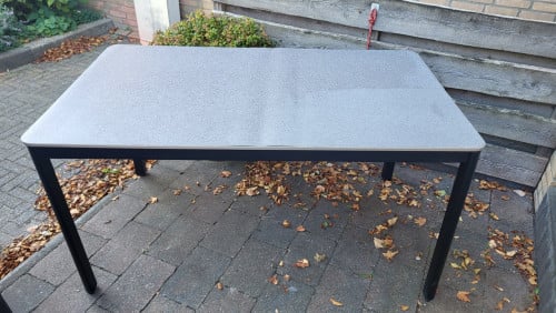 GRATIS tuintafel klustafel tafel werkbank