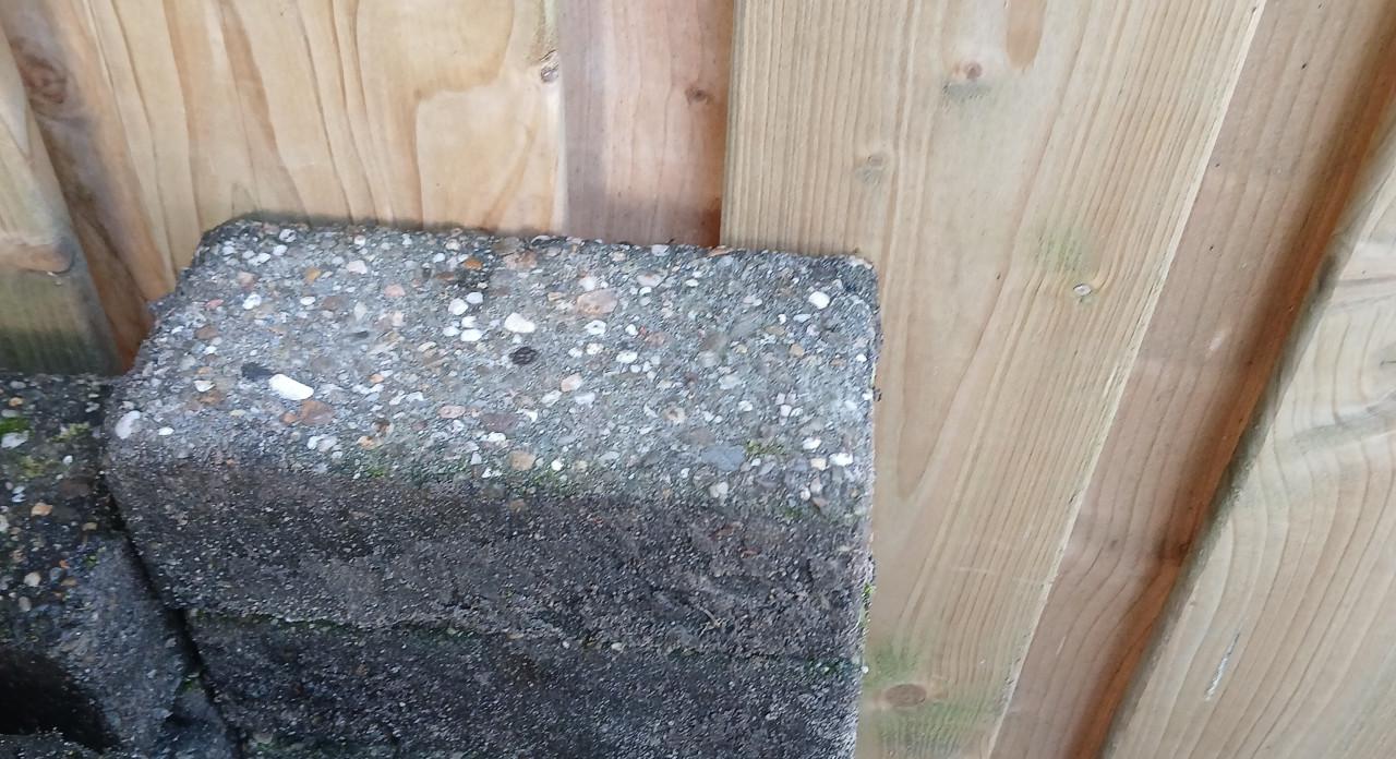 Gratis antracietkleurige klinkers  46 stuks