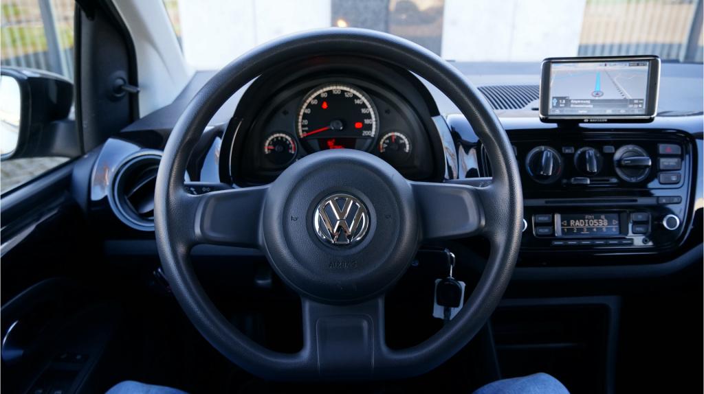 Volkswagen UP! 1.0 move up! bluemotion rijklaar incl garantie