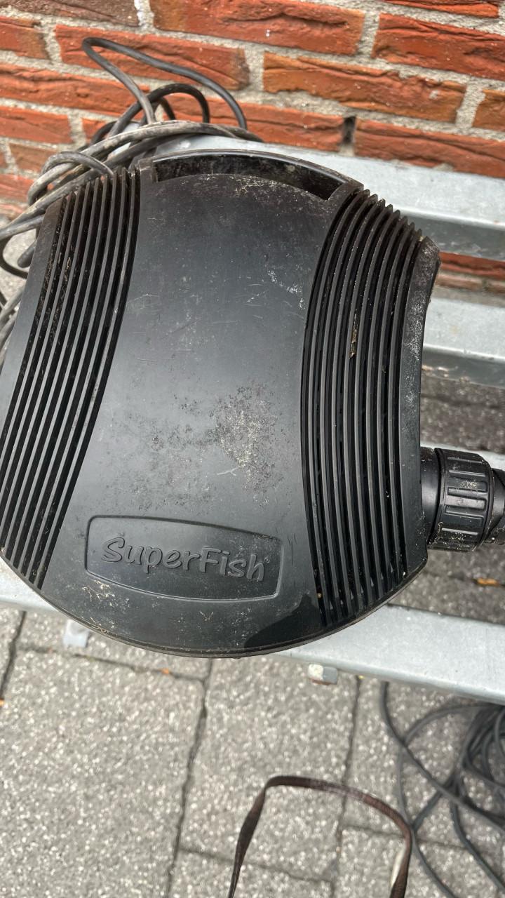 TE KOOP SUPER FISH VIJVERPOMPEN.