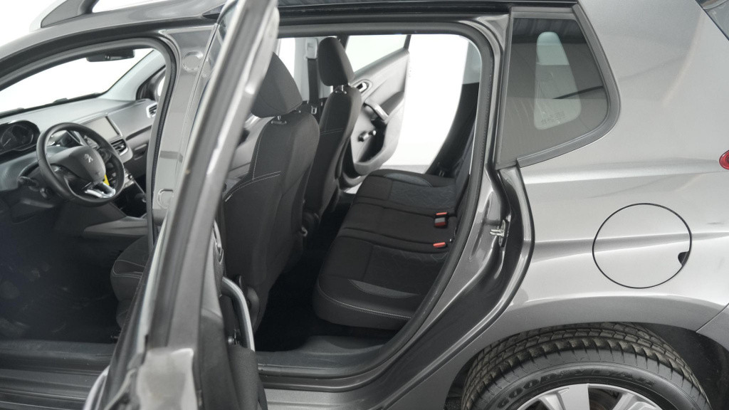 Peugeot 2008 puretech 82 signature | camera | apple carplay | parkeersensor
