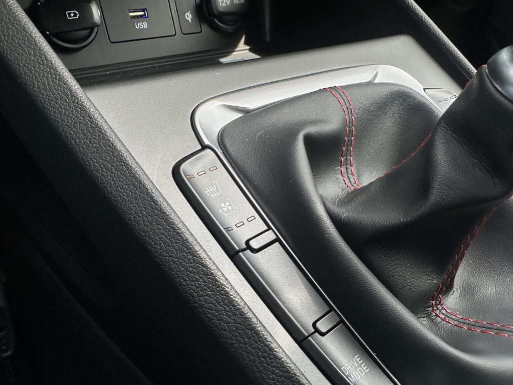 Hyundai Kona 1.0 t-gdi n line | navigatie full-map | stoelverwarming + vent
