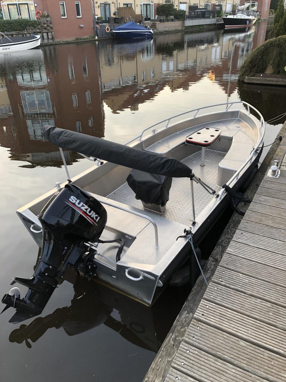 Aluva sloep Suzuki 60pk incl trailel  SL750