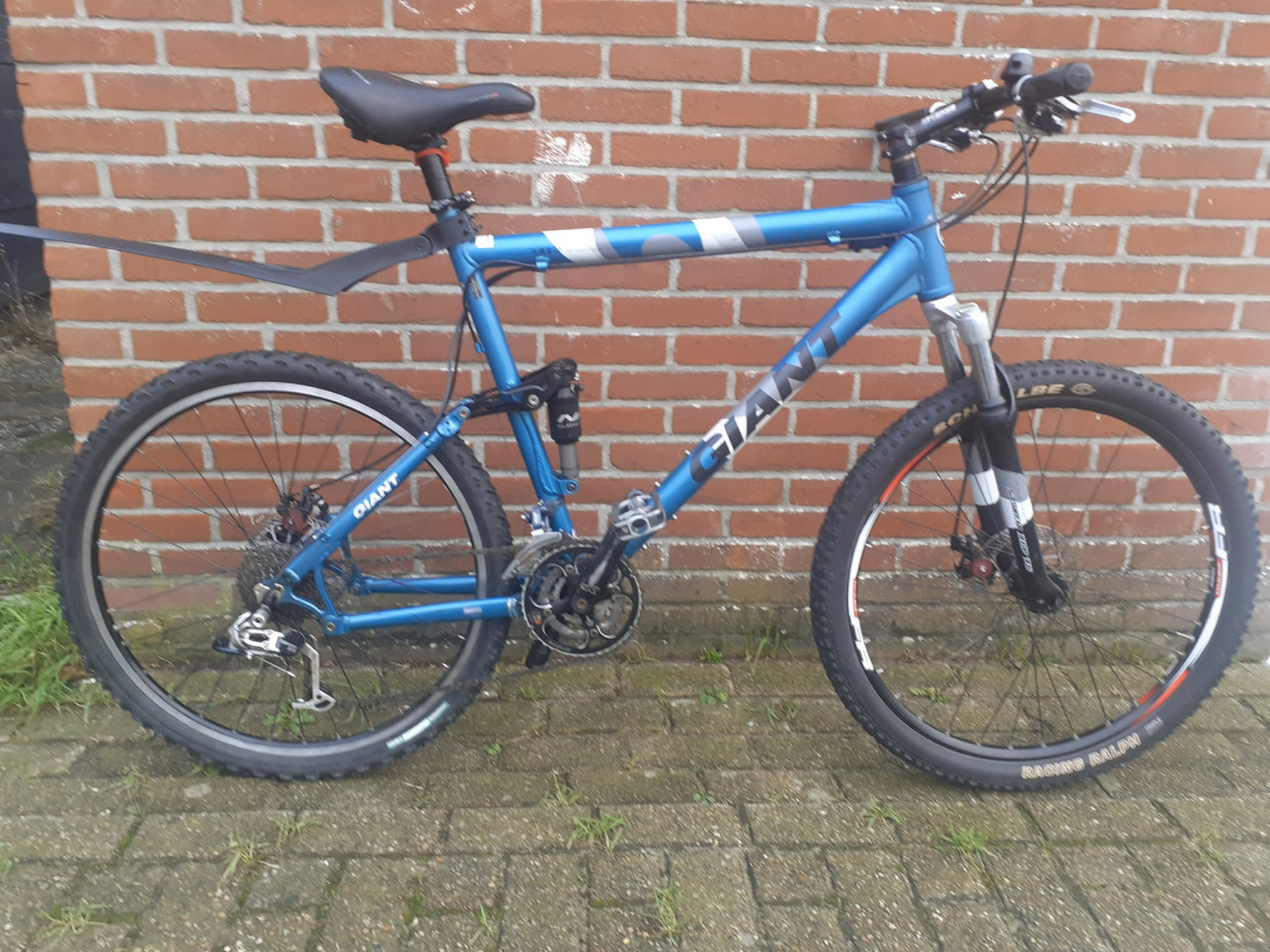 Giant mountain bikes nrs 2 no resonance system