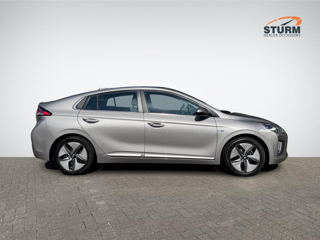Hyundai Ioniq 1.6 gdi comfort - plus | navigatie | camera | apple carplay/a
