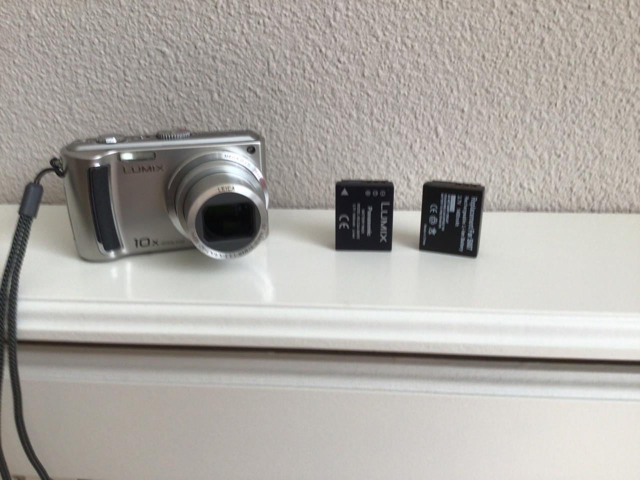 LUMIX PANASONIC DMC-T25