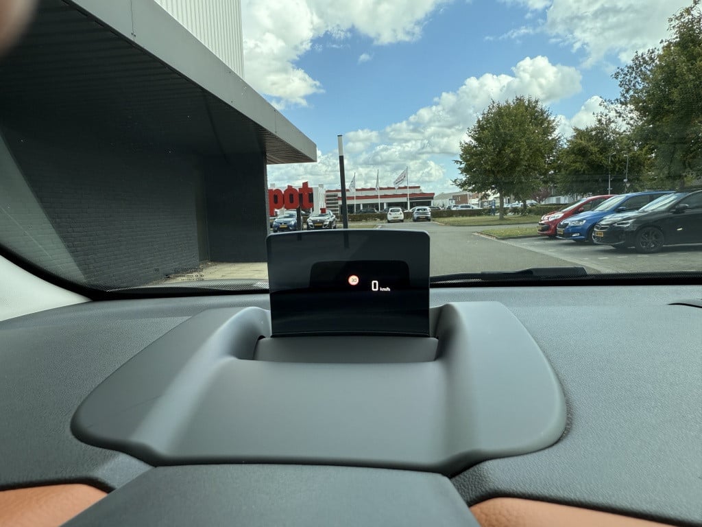 Citroen C3 Aircross 1.2 pt s&s shine // luxe uitvoering! // automaat /