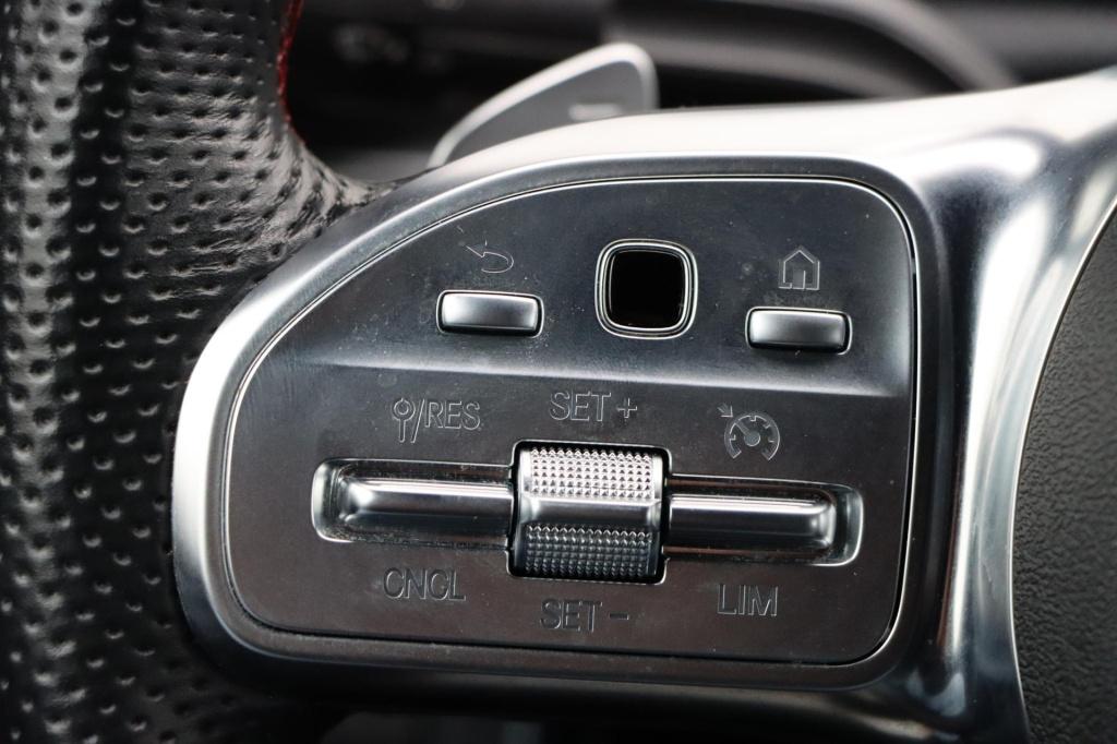 Mercedes-Benz Cla 200 amg line 163pk