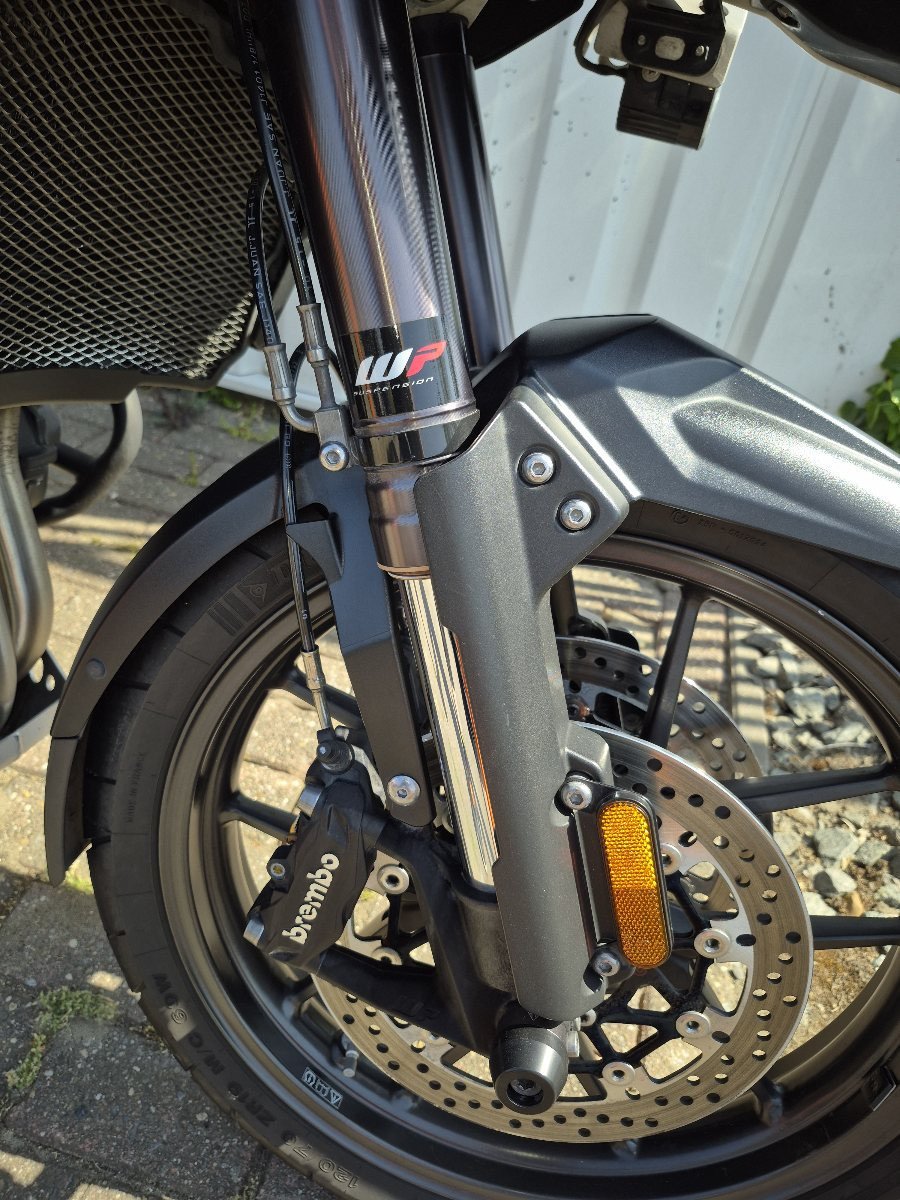 Triumph Tiger 1200 Explorer XRT uit 2016