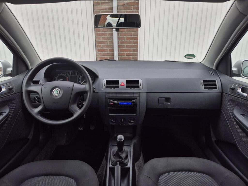 Skoda Fabia 1.4-16v ambiente / 5- deurs / origineel nl
