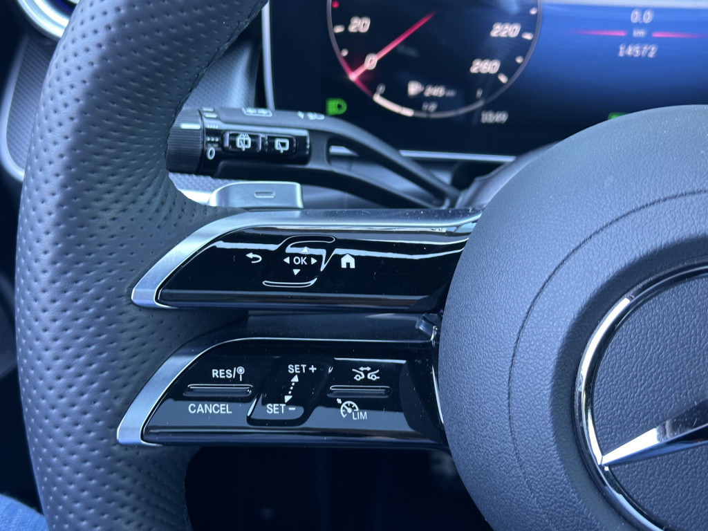 Mercedes-Benz Glc 300e 4matic amg line l airmatic l panoramadak l massage l